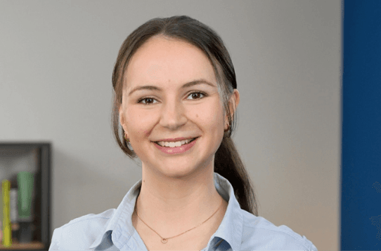 Isabella_Miklos.png